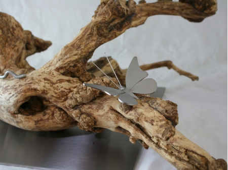 Stainless steel butterfly on driftwood.
 
Measurements:

Figure 70 x 40 x 45 cm.
Series of 1, of which 1 sold.