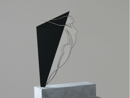 Stainless steel thread figure of a woman in combination with lacquered sheet, placed on bluestone pedestal.
 
Measurements:

Figure 31 x 16 x 41 cm.

Series of 8, of which 1 sold

