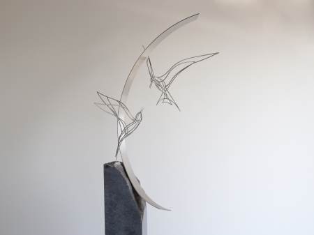 Stainless steel ring (Ø 80 cm.) with two tern birds interacting with each other. Placed on bluestone pedestal.

Series of 8 pieces. Still available. Request information how much is still available and where exhibited.